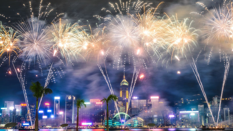 beautiful wide shot breathtaking fireworks night sky holidays city