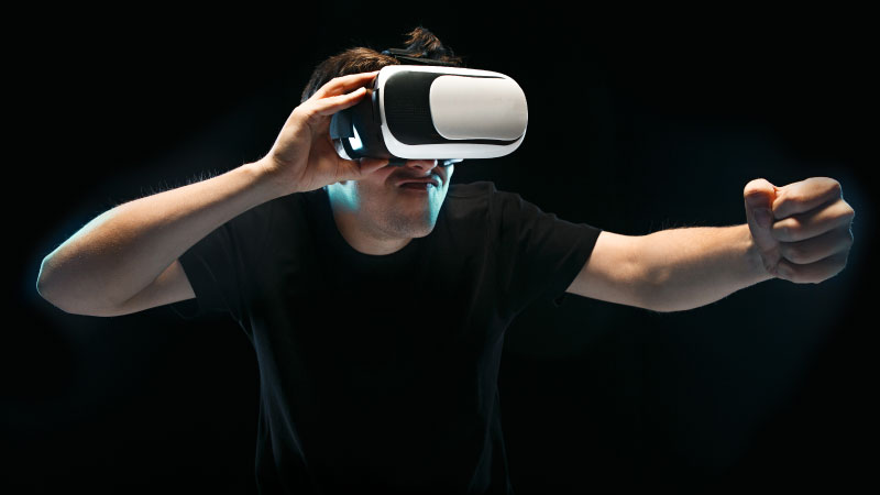 man with glasses virtual reality